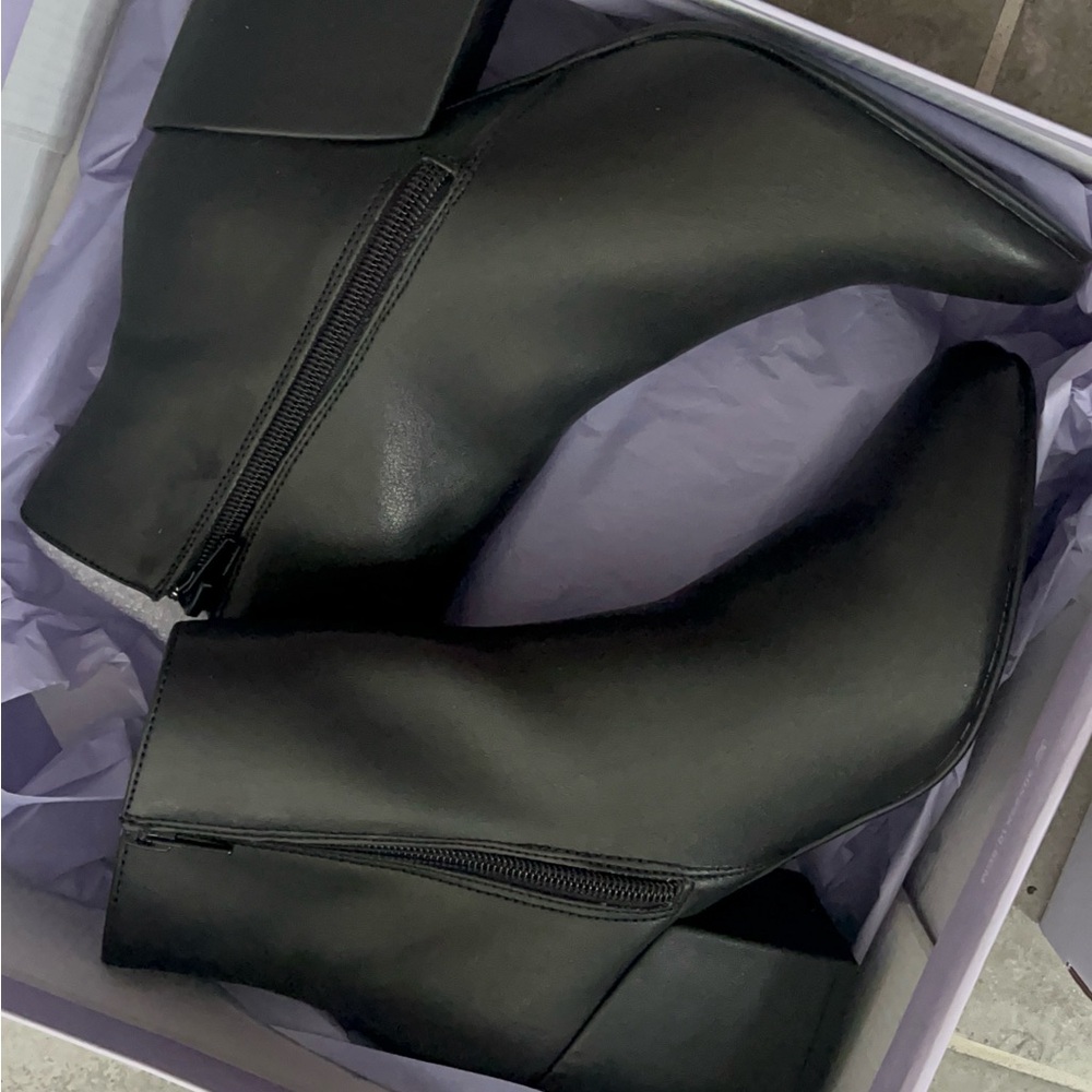 Elegant  MADDEN GIRL Black Ankle Boots
